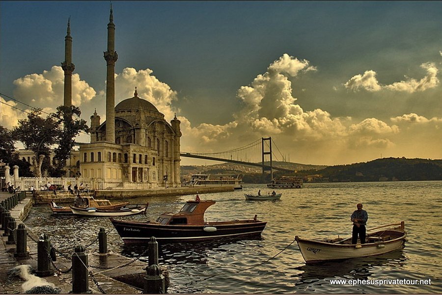 Cuerno de Oro y el Crusero por el Bósforo thmb img