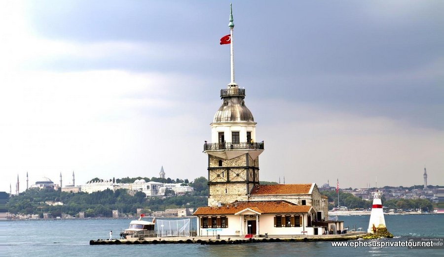 Cuerno de Oro y el Crusero por el Bósforo thmb img