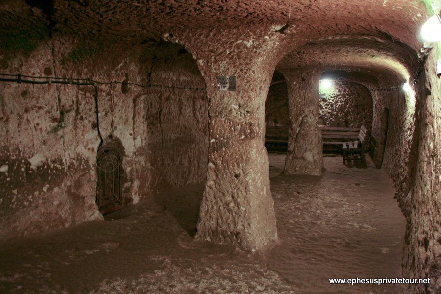 Derinkuyu ciudad subterránea y el Valle de Ihlara,tour de Capadocia