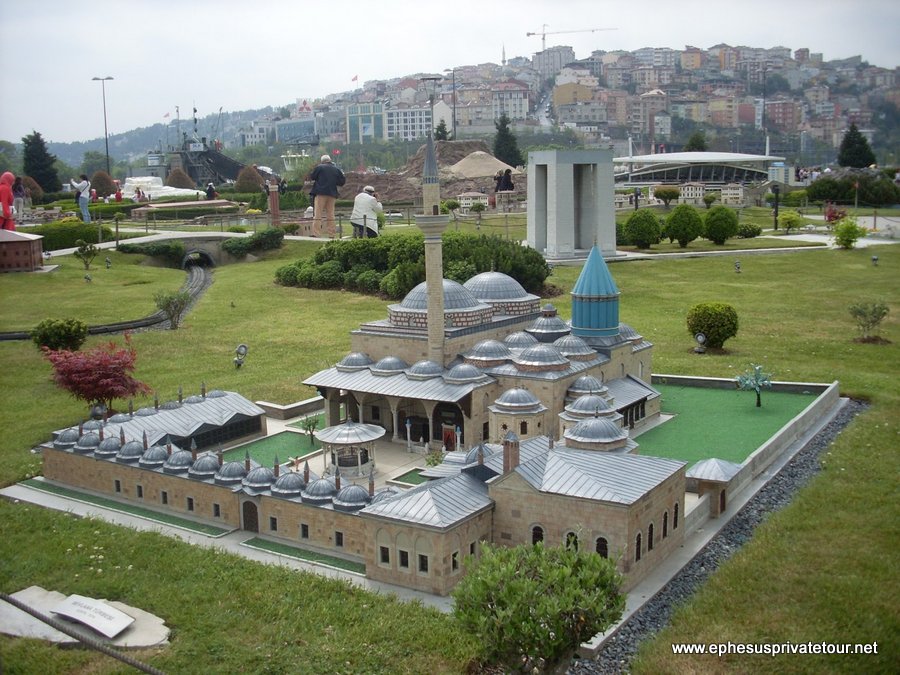 Tour de Cuerno de Oro,Colina Pierre Loti y Miniaturk thmb img